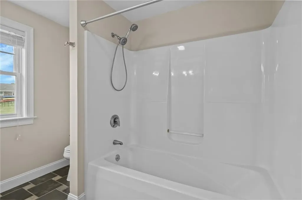 20 Vanderbilt Lane Portsmouth RI 02871