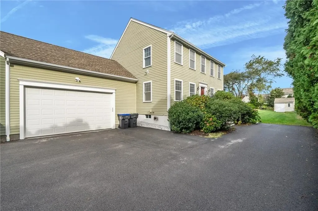 20 Vanderbilt Lane Portsmouth RI 02871