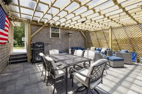 340 Old Mill Lane Portsmouth RI 02871