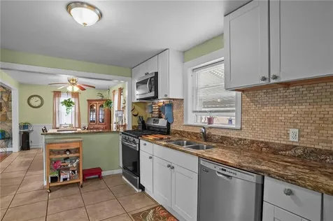 34 Aldrich Avenue Cranston RI 02920