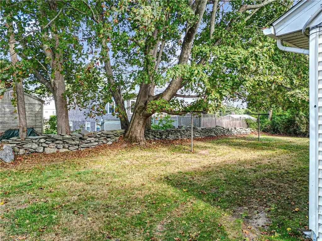 6 Randall Lane Portsmouth RI 02871