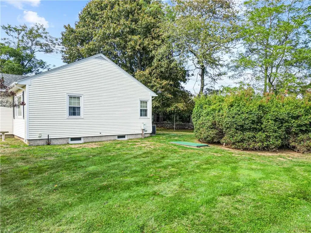 6 Randall Lane Portsmouth RI 02871