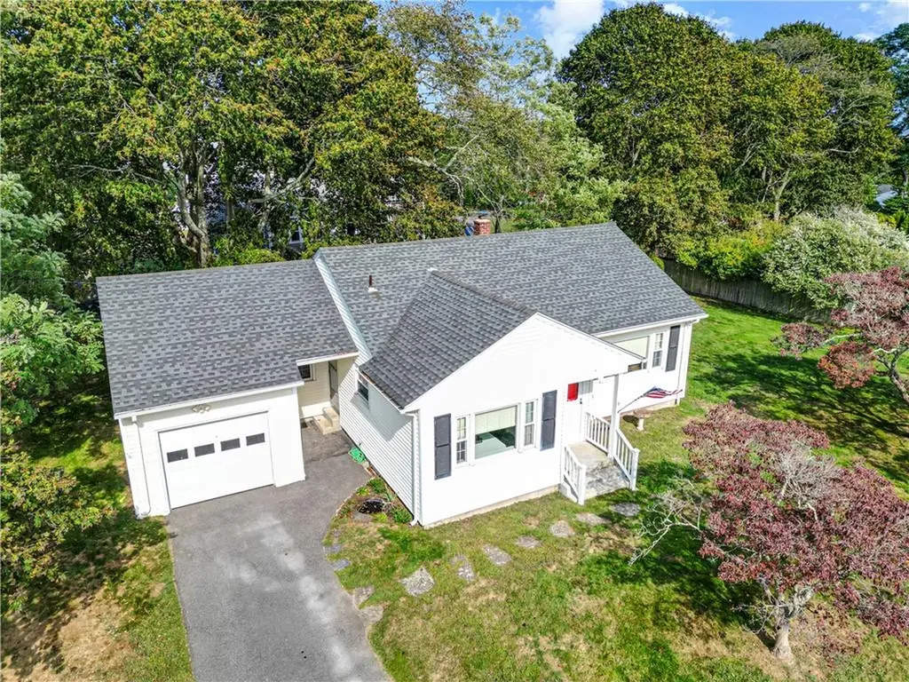 6 Randall Lane Portsmouth RI 02871