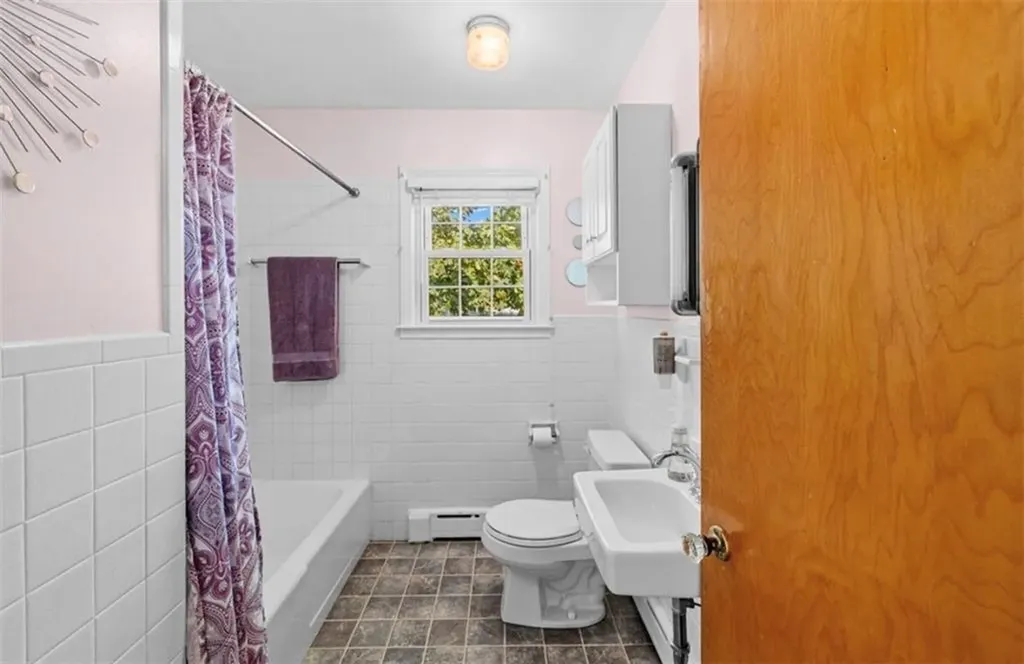 6 Randall Lane Portsmouth RI 02871