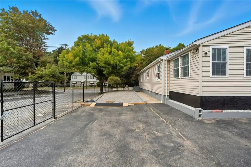 776 Plainfield Street Providence RI 02909