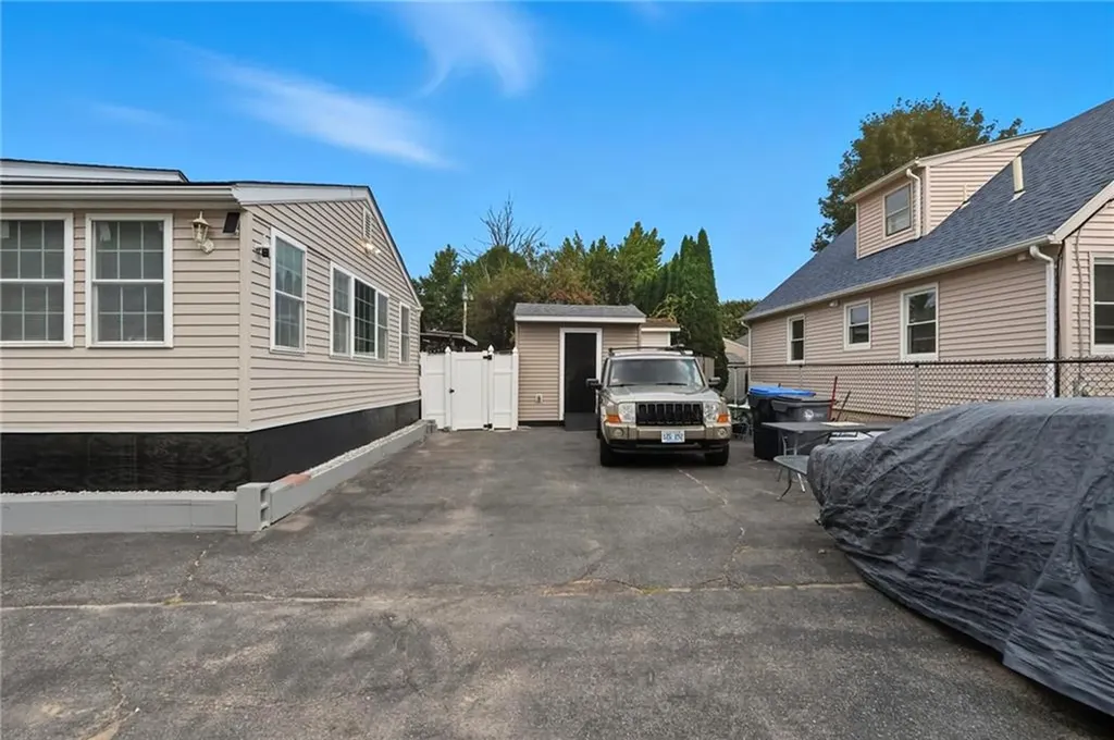 776 Plainfield Street Providence RI 02909