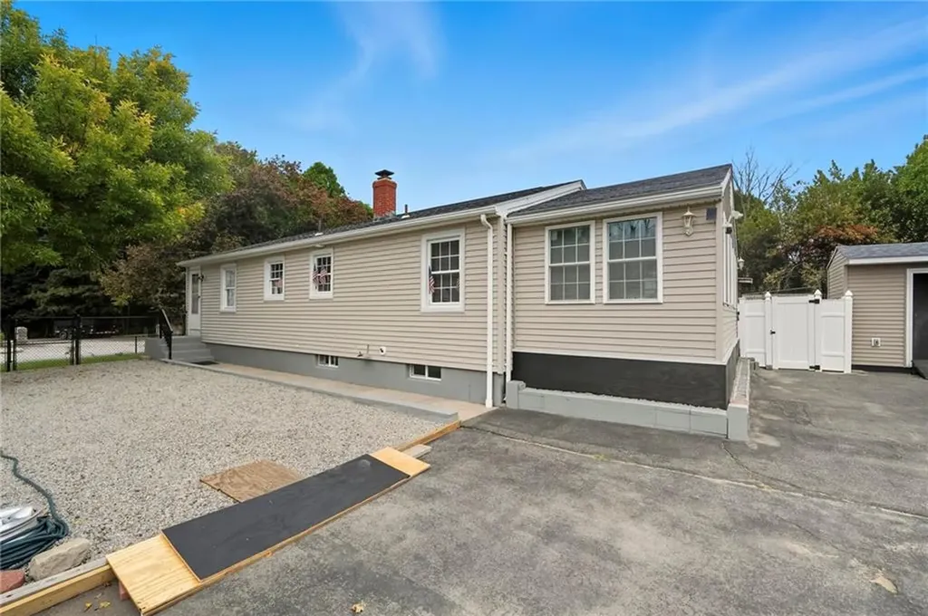 776 Plainfield Street Providence RI 02909