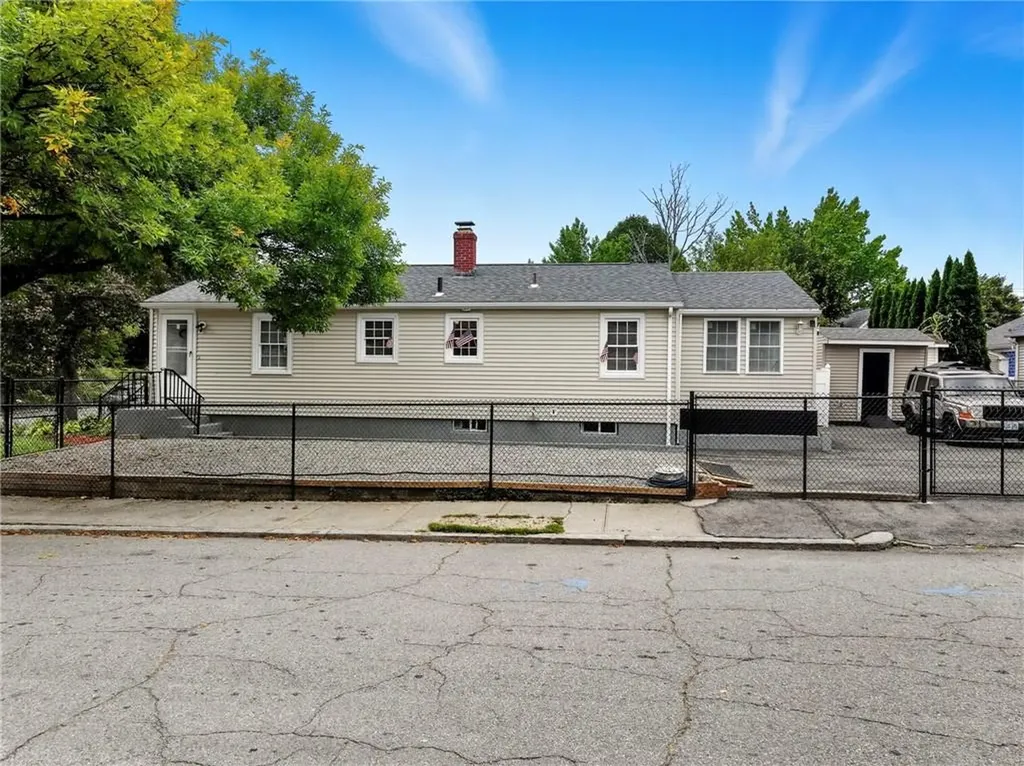 776 Plainfield Street Providence RI 02909