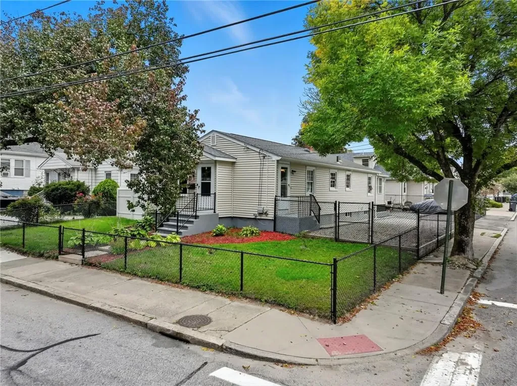 776 Plainfield Street Providence RI 02909