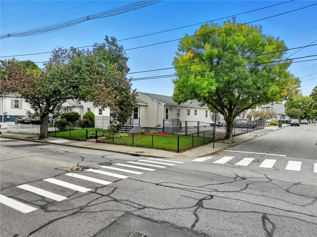 776 Plainfield Street Providence RI 02909