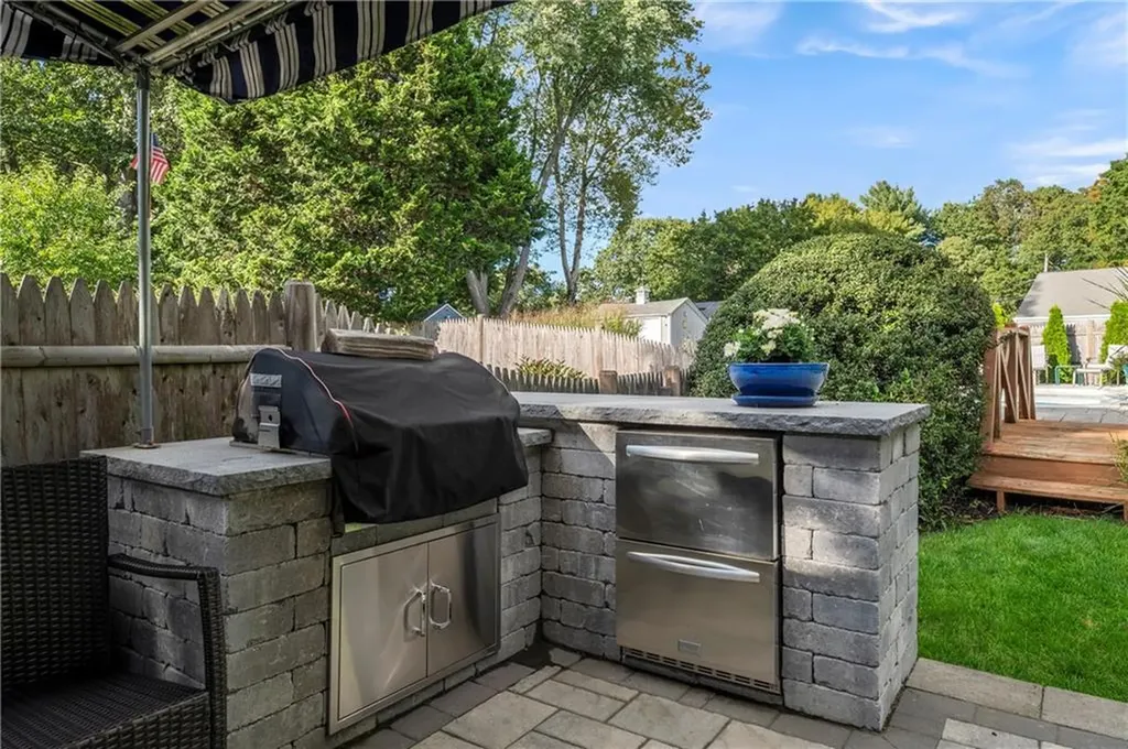 22 Gilbert Court Cumberland RI 02864