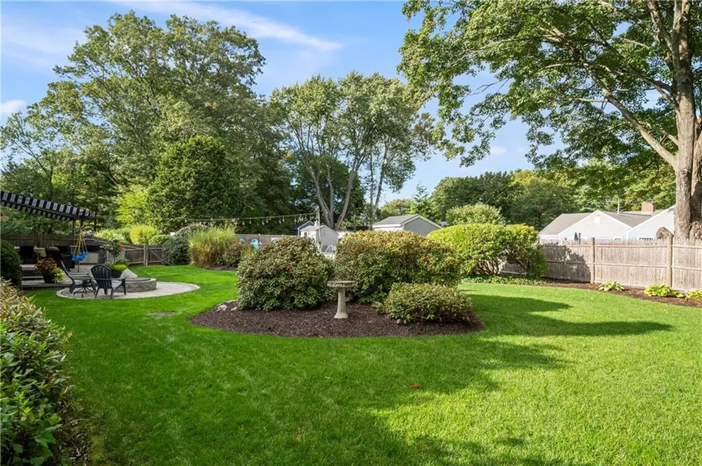 22 Gilbert Court Cumberland RI 02864