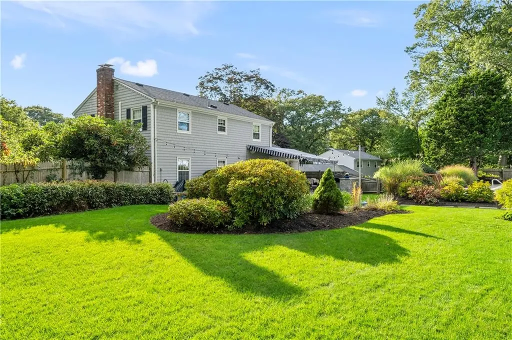 22 Gilbert Court Cumberland RI 02864