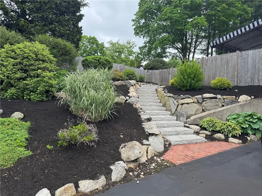 22 Gilbert Court Cumberland RI 02864