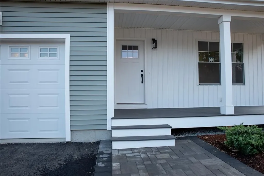 60 Recess Lane Warwick RI 02889