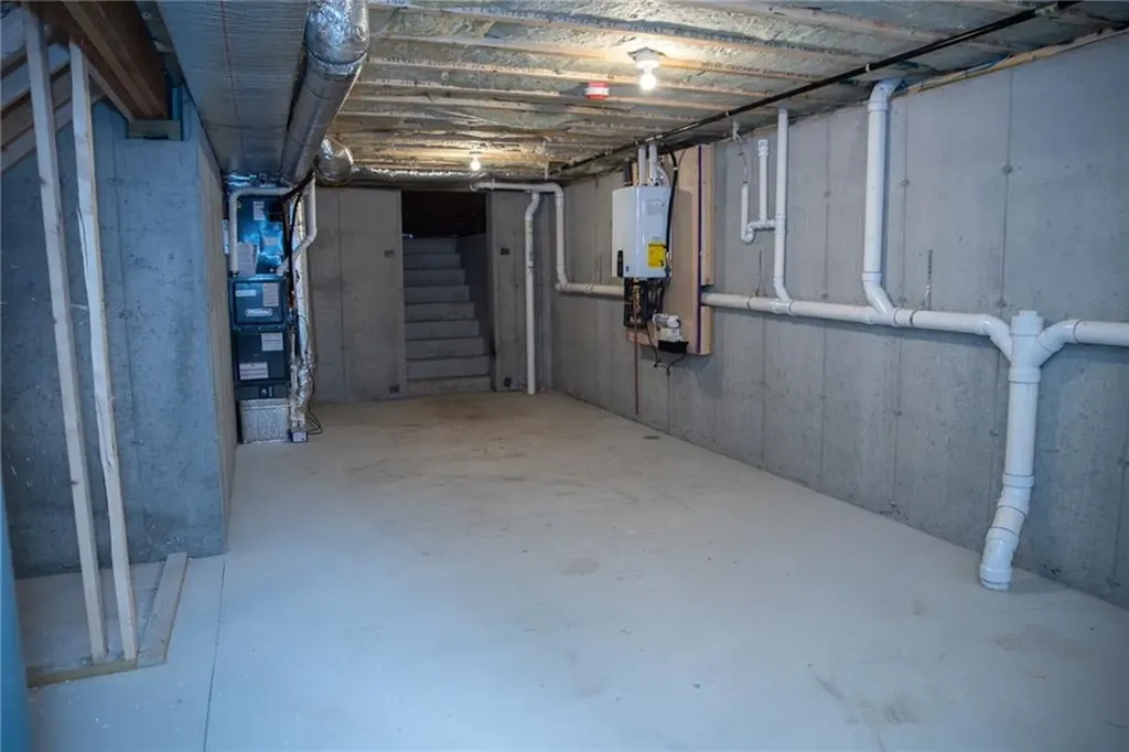 60 Recess Lane Warwick RI 02889