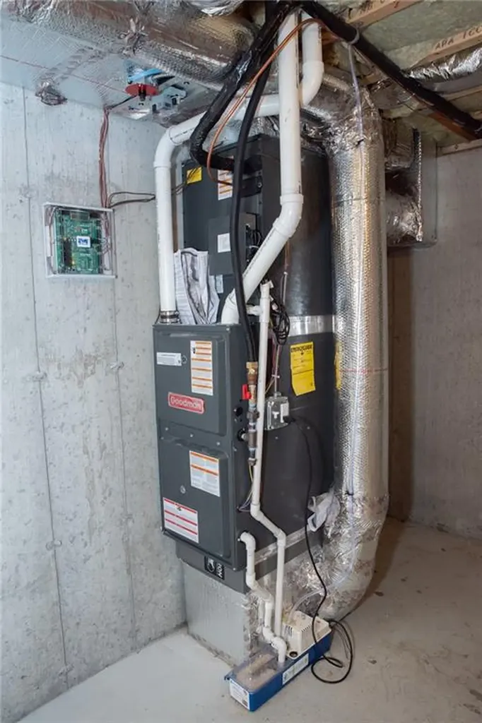 60 Recess Lane Warwick RI 02889