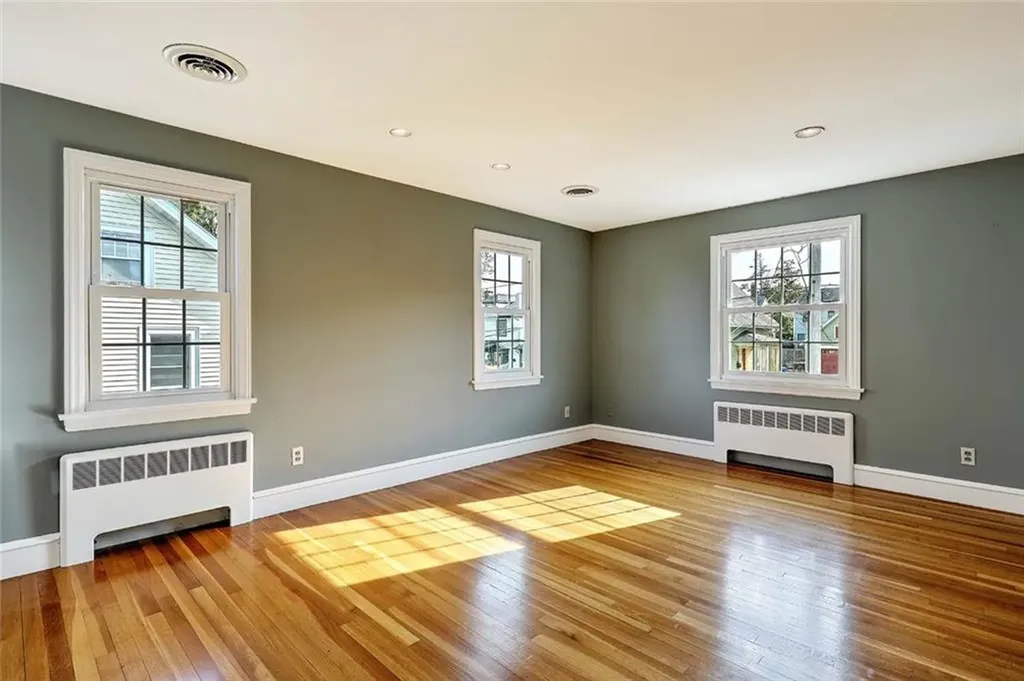 114 Marbury Avenue Pawtucket RI 02860