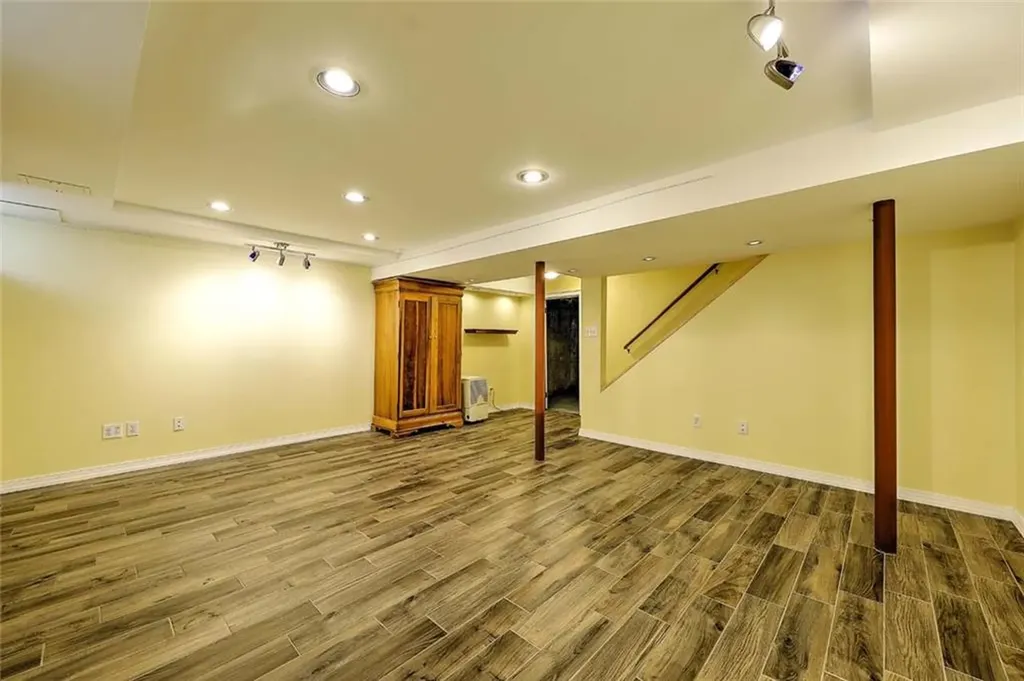 114 Marbury Avenue Pawtucket RI 02860