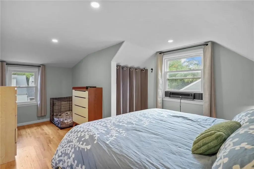 95 Roosevelt Street Warwick RI 02888