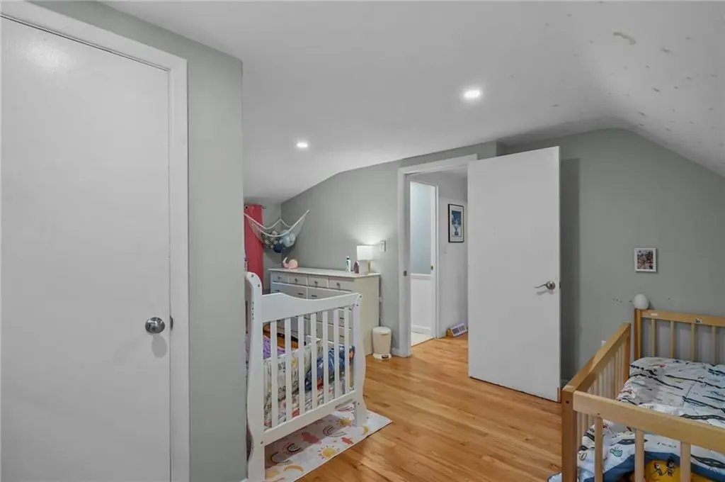 95 Roosevelt Street Warwick RI 02888
