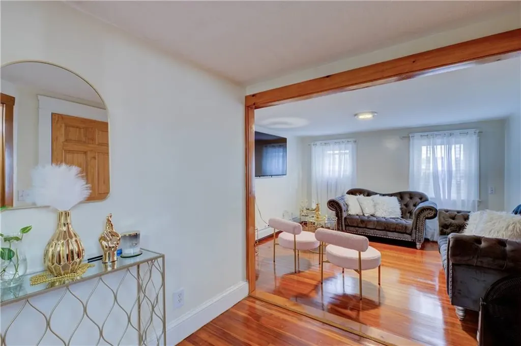 154 156 Gallatin Street Providence RI 02907