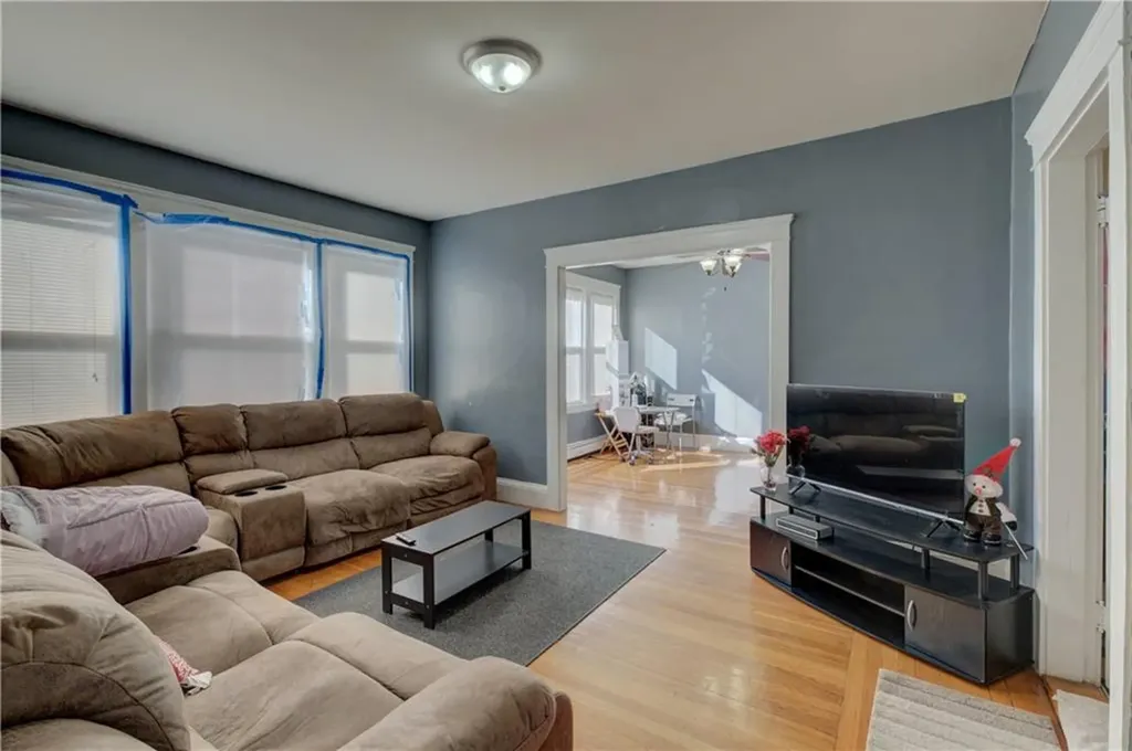 154 156 Gallatin Street Providence RI 02907