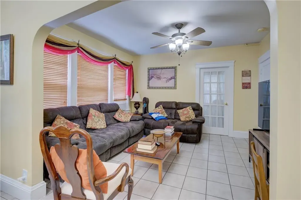 154 156 Gallatin Street Providence RI 02907