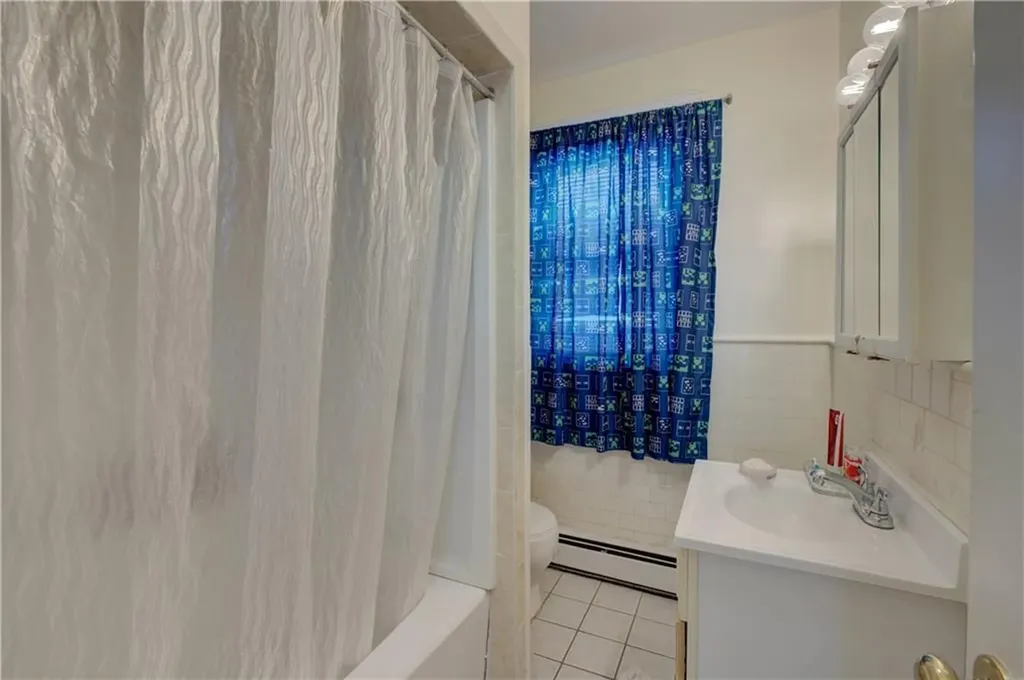 154 156 Gallatin Street Providence RI 02907