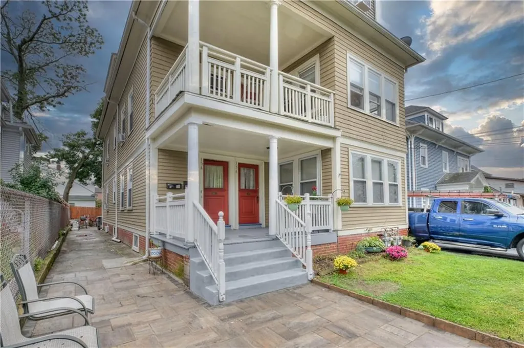 154 156 Gallatin Street Providence RI 02907