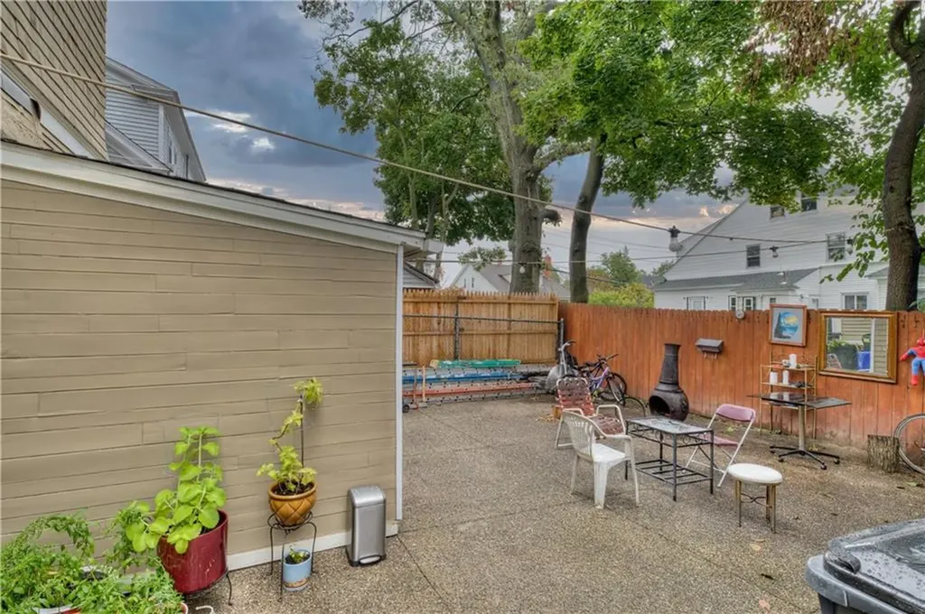 154 156 Gallatin Street Providence RI 02907