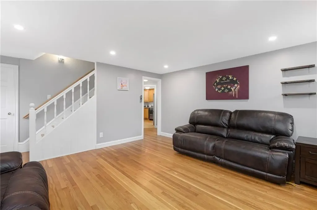 22 Franconia Drive Cranston RI 02920