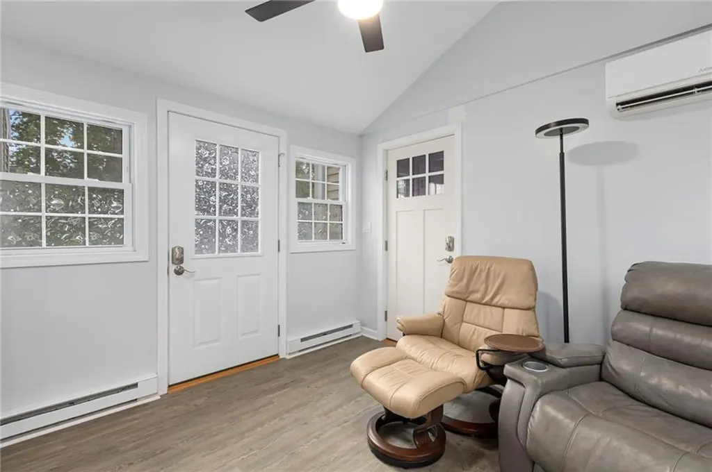 22 Franconia Drive Cranston RI 02920
