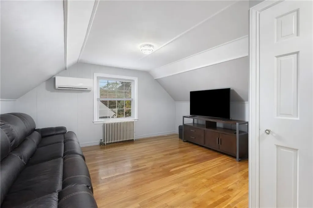 22 Franconia Drive Cranston RI 02920