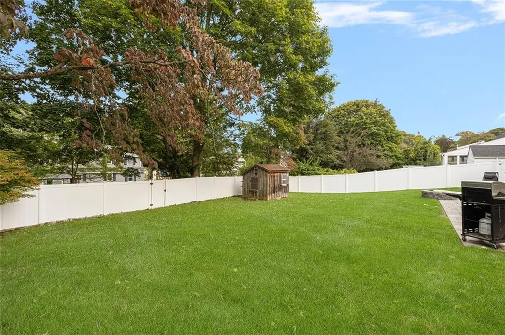 22 Franconia Drive Cranston RI 02920