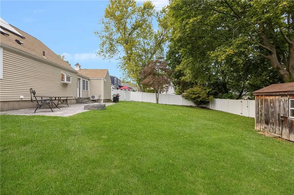 22 Franconia Drive Cranston RI 02920