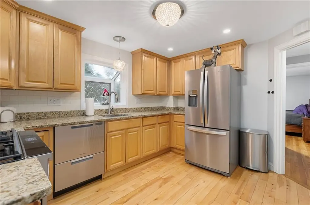 22 Franconia Drive Cranston RI 02920