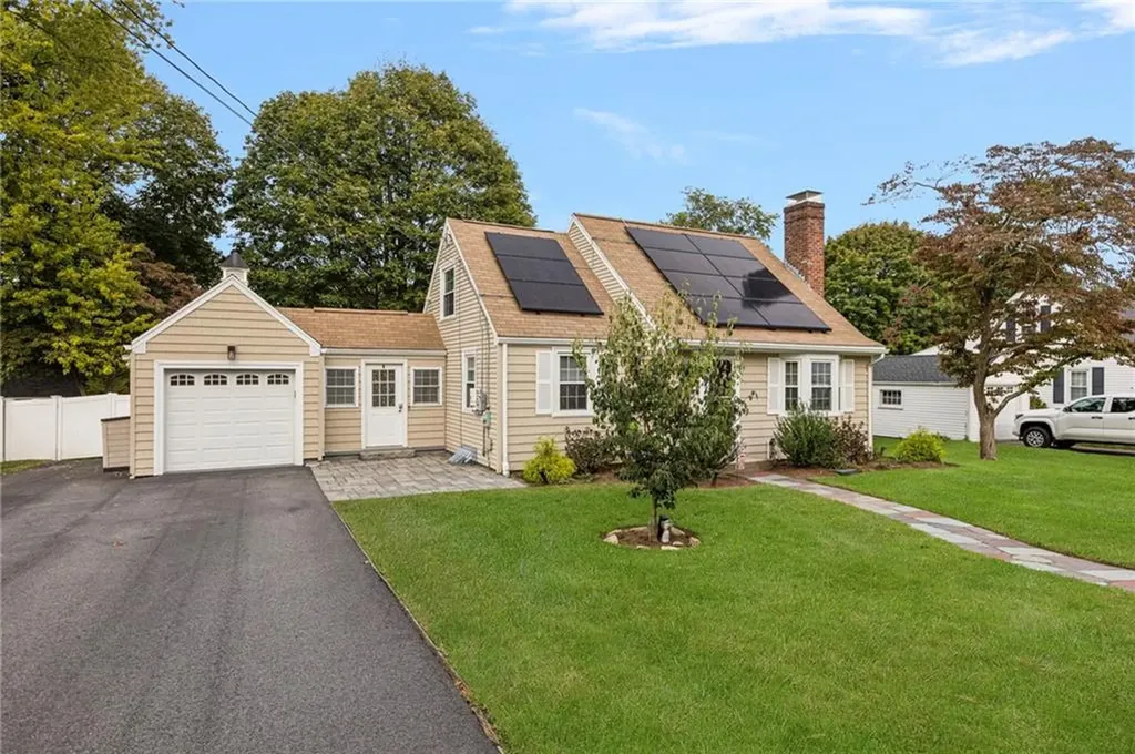 22 Franconia Drive Cranston RI 02920