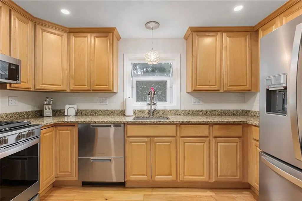 22 Franconia Drive Cranston RI 02920