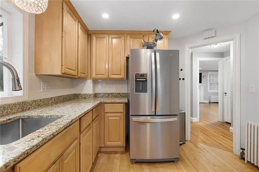 22 Franconia Drive Cranston RI 02920