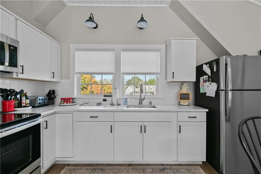 92 Harvest Drive Portsmouth RI 02871