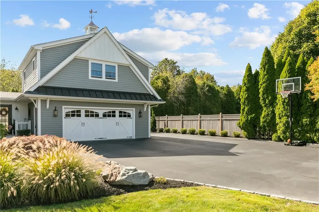 92 Harvest Drive Portsmouth RI 02871
