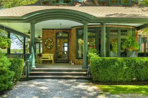 17 Pojac Point Road North Kingstown RI 02852