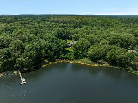 17 Pojac Point Road North Kingstown RI 02852