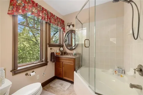 17 Pojac Point Road North Kingstown RI 02852