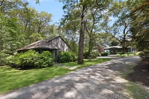 17 Pojac Point Road North Kingstown RI 02852
