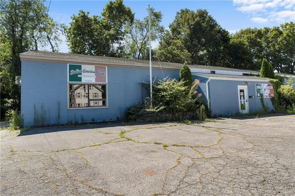 13 Kelly Street Warren RI 02885