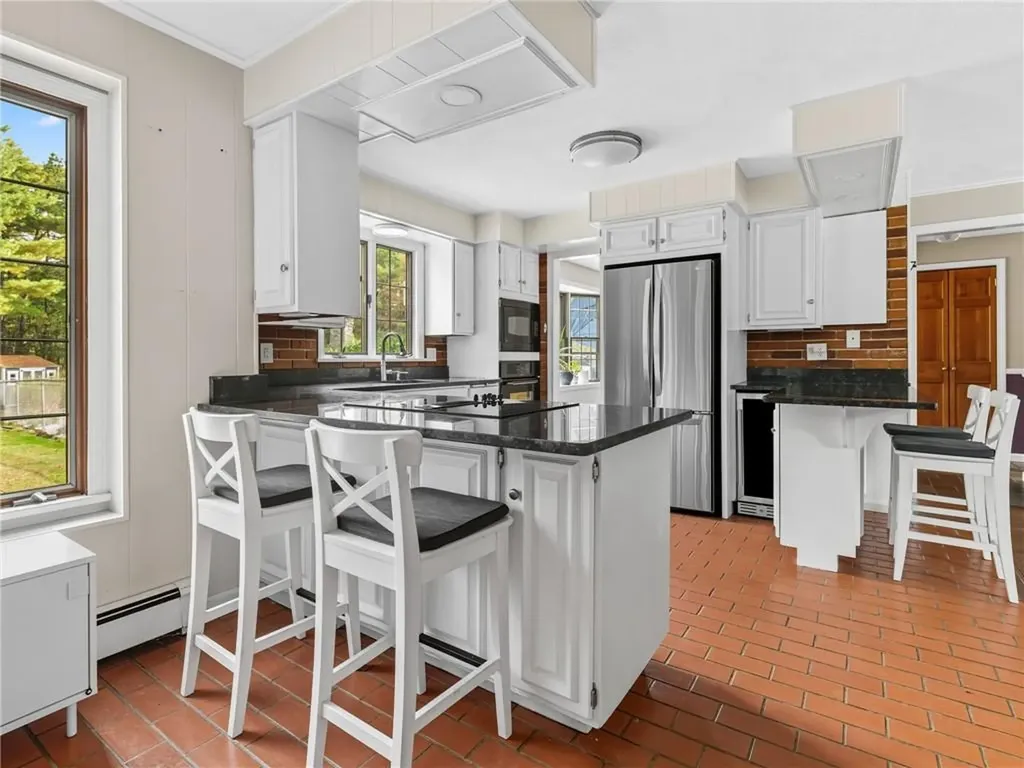 850 Black Plain Road North Smithfield RI 02896