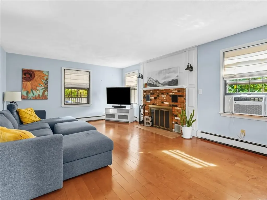 850 Black Plain Road North Smithfield RI 02896