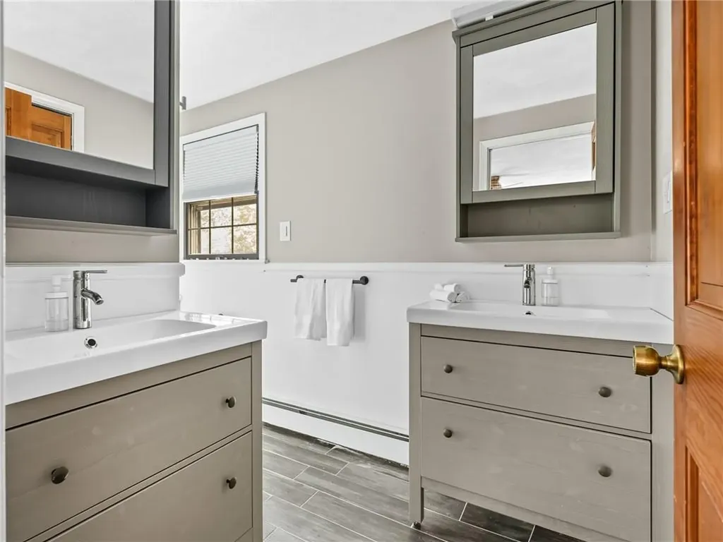 850 Black Plain Road North Smithfield RI 02896